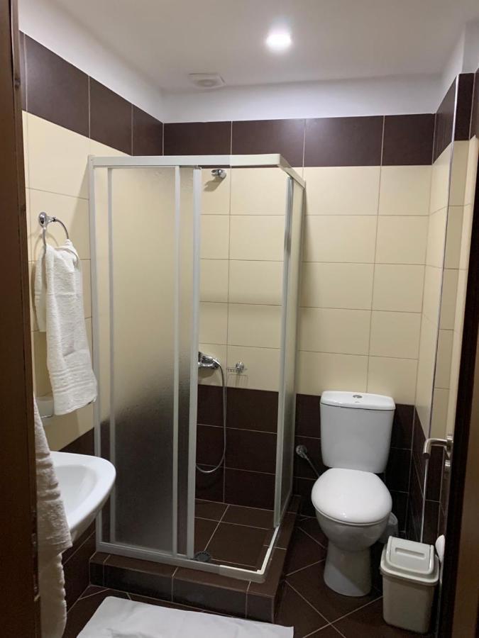 Apartments Villa Juvenito Sarandë Esterno foto